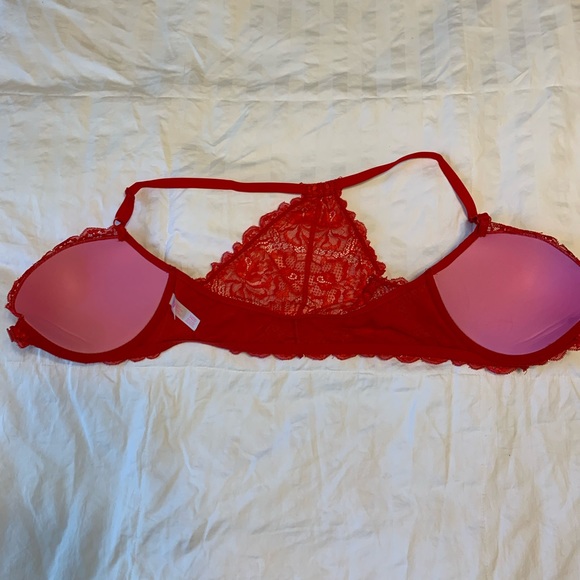 Victoria’s Secret Bra, red lace high back. - Picture 8 of 12